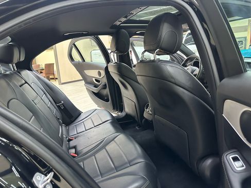 Used 2018 Mercedes-Benz C 300 Sedan image 30