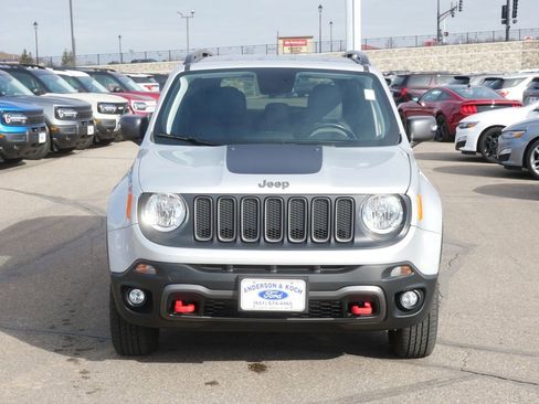 Used 2018 Jeep Renegade Trailhawk image 2