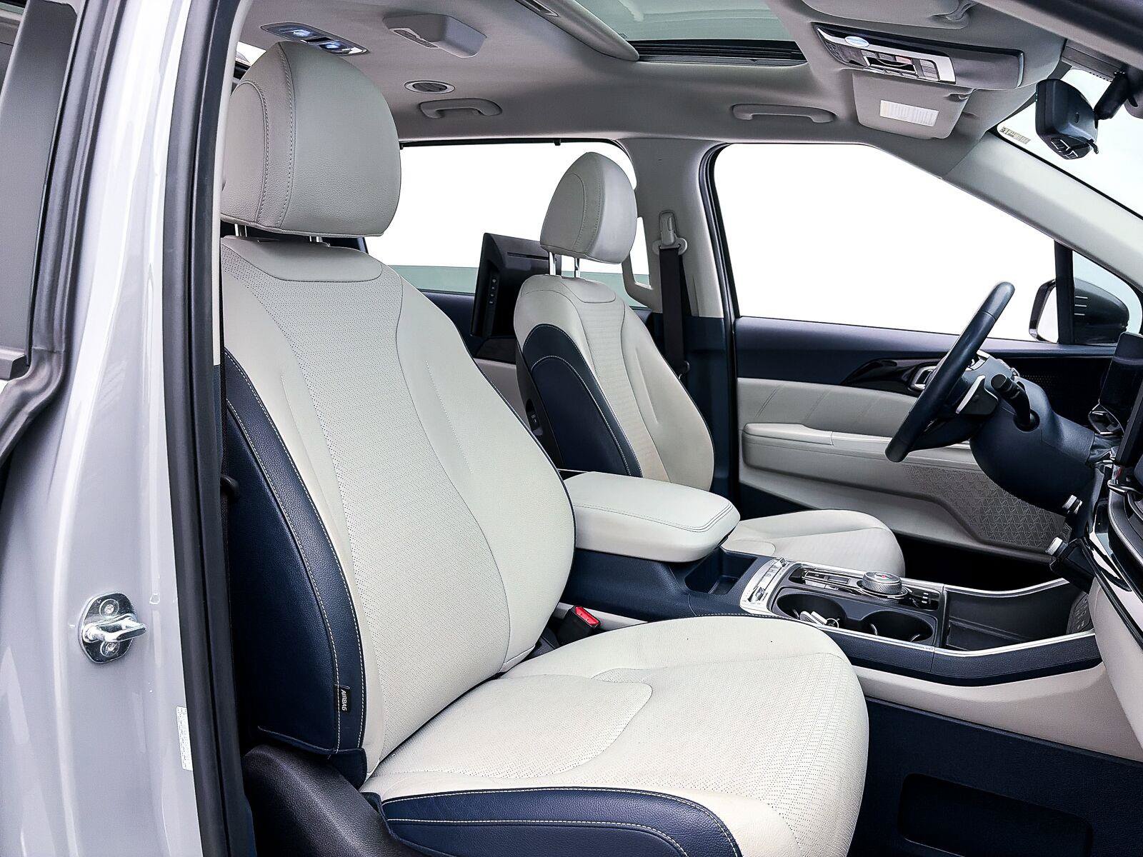 Used 2025 Kia Carnival SX Prestige FWD image 38