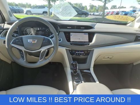 Used 2024 Cadillac XT5 Premium Luxury AWD/4WD image 11