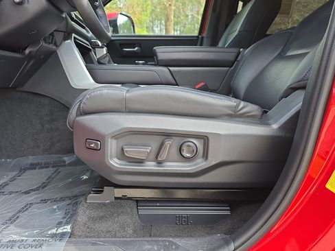 Used 2024 Toyota Sequoia Platinum image 26