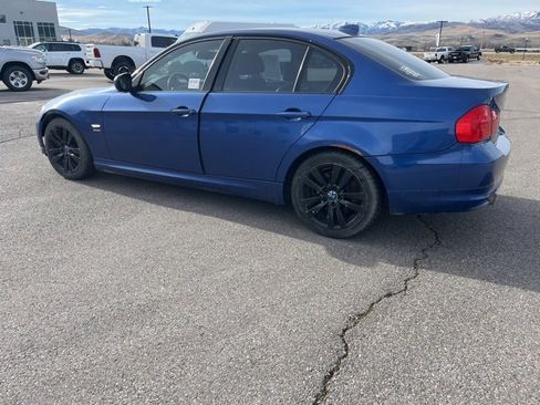 Used 2010 BMW 335i xDrive Sedan image 4