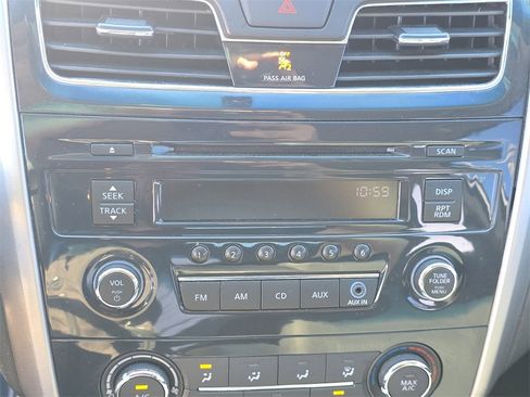 Used 2015 Nissan Altima 2.5 S w/ Power Driver Seat Package image 21