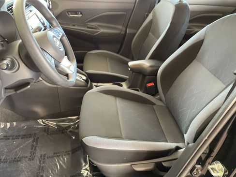 Used 2025 Nissan Versa SV image 24