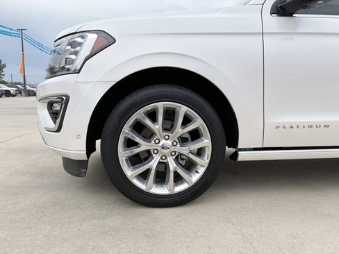 Used 2019 Ford Expedition Platinum image 7