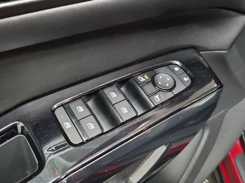 Certified 2022 Nissan Pathfinder SV w/ SV Black Package image 23