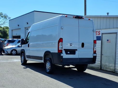 Used 2018 RAM ProMaster 1500 FWD image 3