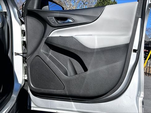 Used 2019 Chevrolet Equinox LS image 20