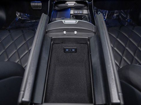 New 2026 Mercedes-Benz S 580e 4MATIC Sedan image 24