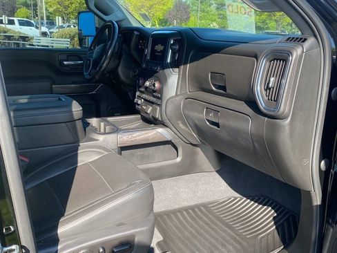 Used 2020 Chevrolet Silverado 2500 LTZ w/ LTZ Convenience Package AWD/4WD image 15