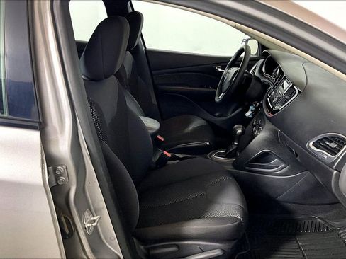 Used 2016 Dodge Dart SE w/ Convenience Group image 6