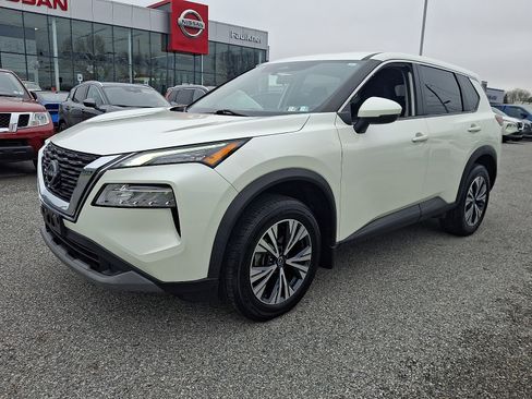 Certified 2022 Nissan Rogue SV AWD/4WD image 4