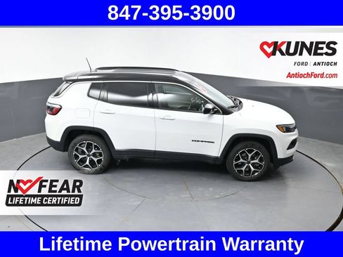 Used 2025 Jeep Compass Limited AWD/4WD image 39