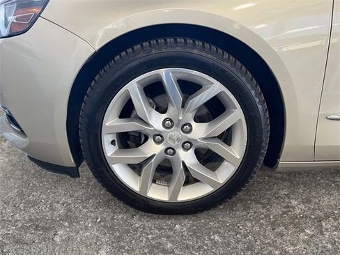 Used 2014 Chevrolet Impala LTZ image 12