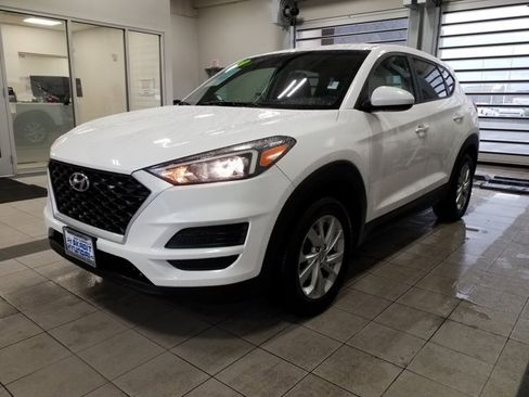 Used 2019 Hyundai Tucson SE image 2