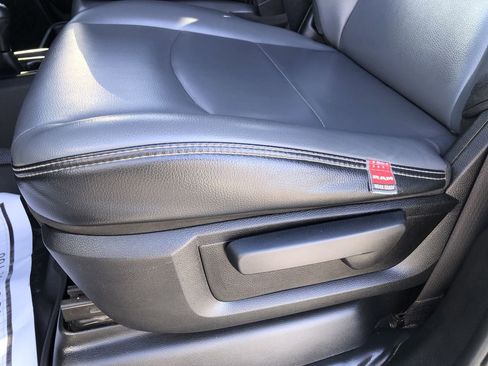 Used 2022 RAM 3500 Tradesman w/ Chrome Appearance Group image 14