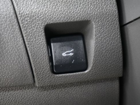 Used 2013 Ford Edge SEL FWD image 20