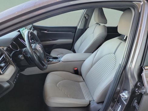 Used 2023 Toyota Camry SE image 24