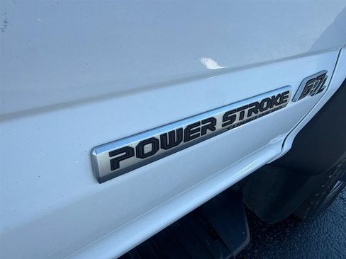Used 2017 Ford F550 2WD Regular Cab Super Duty image 19