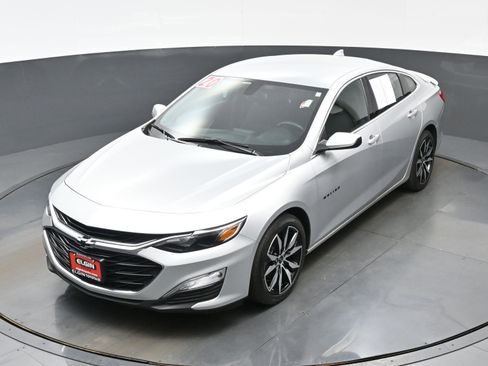 Used 2020 Chevrolet Malibu RS FWD image 35