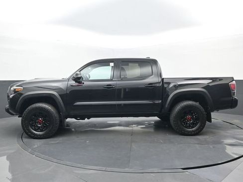 Used 2018 Toyota Tacoma TRD Pro AWD/4WD image 23