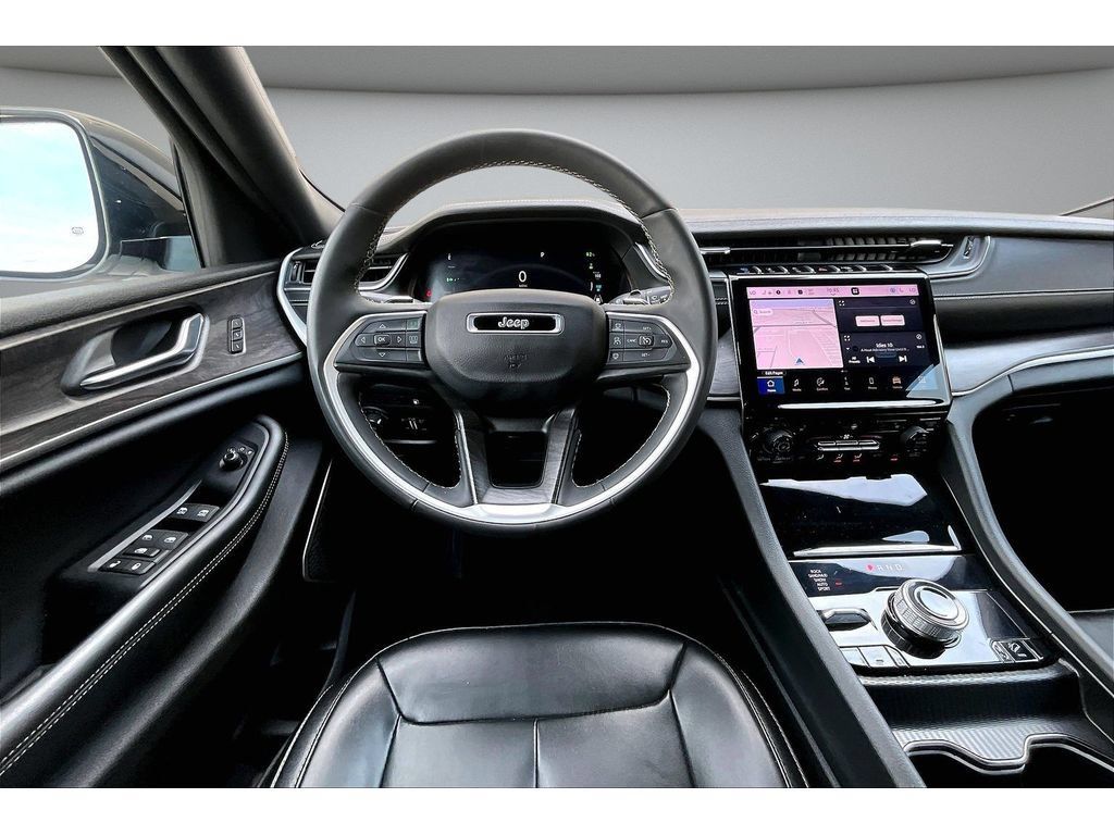 Used 2024 Jeep Grand Cherokee Limited 4xe AWD/4WD image 8
