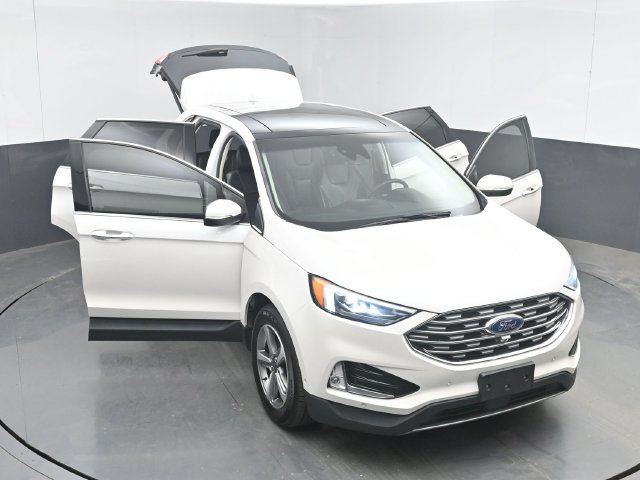 Used 2019 Ford Edge Titanium w/ Equipment Group 301A AWD/4WD image 50