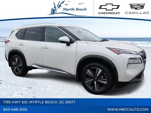 Used 2021 Nissan Rogue SL FWD image 1