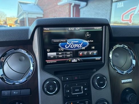 Used 2015 Ford F250 Lariat w/ Lariat Ultimate Package image 38