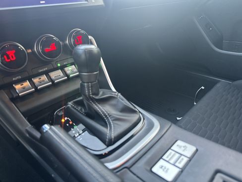 Used 2023 Toyota GR86 w/ ALL Weather Mat Package (TMS) RWD image 23