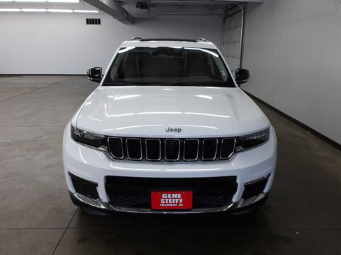 Used 2023 Jeep Grand Cherokee L Limited w/ Luxury Tech Group II AWD/4WD image 6