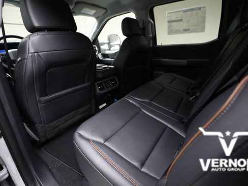 New 2026 Ford F250 Lariat w/ Tremor Off-Road Package AWD/4WD image 9