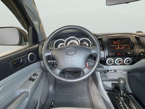 Used 2011 Toyota Tacoma 2WD Access Cab image 16