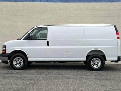New 2026 Chevrolet Express 2500 w/ Driver Convenience Package RWD image 7
