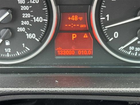 Used 2010 BMW 328i Sedan image 21