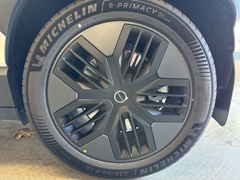 New 2026 Volvo EX30 Cross Country Ultra image 12