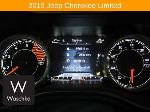Used 2019 Jeep Cherokee Limited AWD/4WD image 39