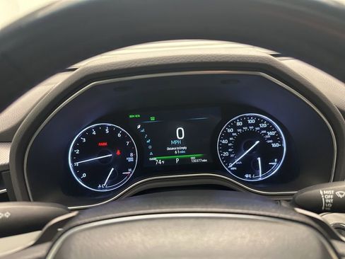 Used 2019 Toyota Avalon XSE image 19