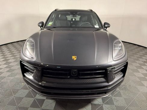 Certified 2026 Porsche Macan AWD/4WD image 10