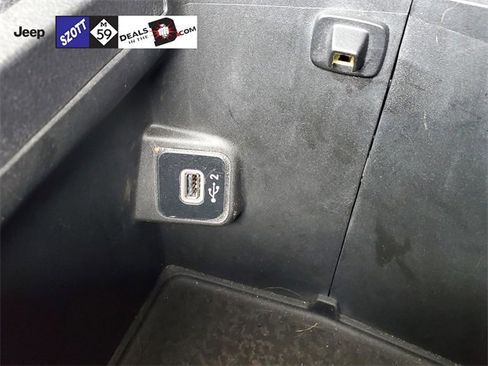 Used 2019 Jeep Wrangler Unlimited Rubicon w/ Dual Top Group image 33