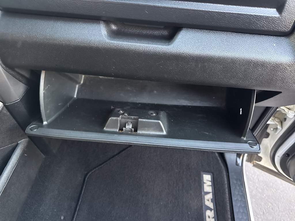 Used 2018 RAM 1500 Sport AWD/4WD image 38