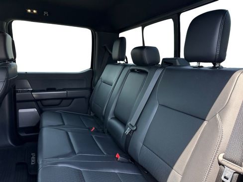 Used 2024 Ford F150 Lariat w/ FX4 Off-Road Package image 10