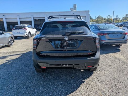 New 2026 Nissan Kicks SR FWD image 4