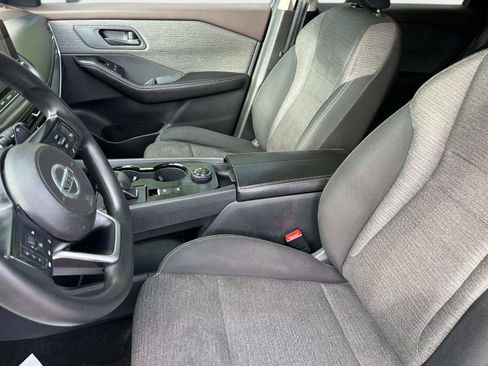 Used 2021 Nissan Rogue S image 19