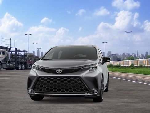New 2026 Toyota Sienna XSE image 3