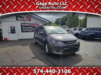 Used 2017 Chrysler Pacifica Touring-L