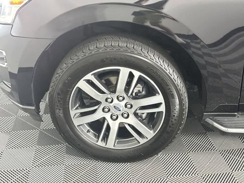 Certified 2023 Ford Expedition Limited image 17