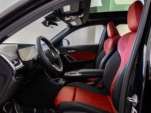 Certified 2025 BMW X2 xDrive28i w/ M Sport Package image 14