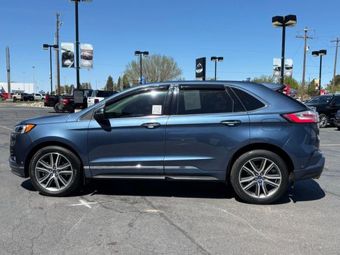 Used 2019 Ford Edge Titanium w/ Equipment Group 301A AWD/4WD image 8