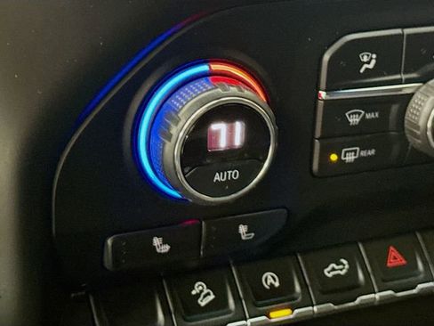 Used 2020 Chevrolet Silverado 1500 LT w/ All-Star Edition image 19